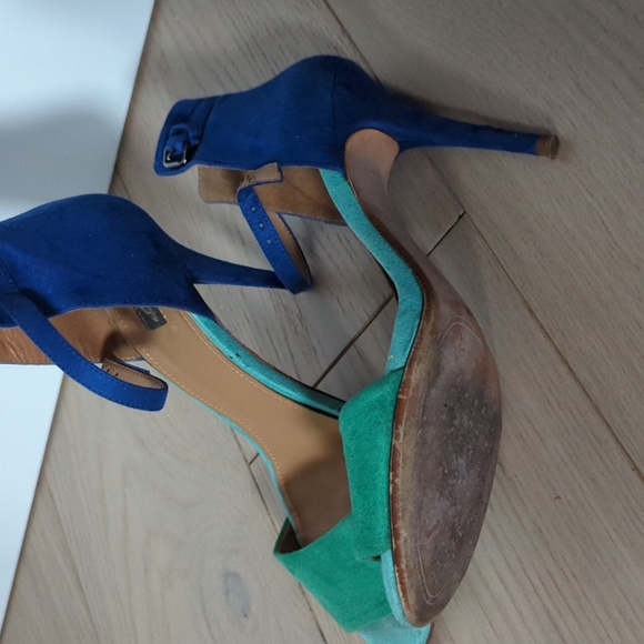 Color-blocked heels - Picture 3 of 4